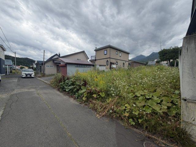 Land in Kitanominecho, Furano – photo 2 of 4 – Furano, Furano Basin, Hokkaido, Japan
