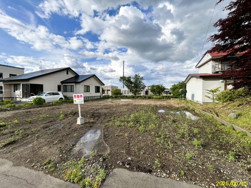 Land in Minami 2 Jonishi, Higashikagura – photo 4 of 5 – Higashikagura, Daisetsuzan Foothills, Hokkaido, Japan