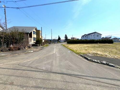 Land in Motomachi, Kamifurano – photo 5 of 11 – Kamifurano, Furano Basin, Hokkaido, Japan