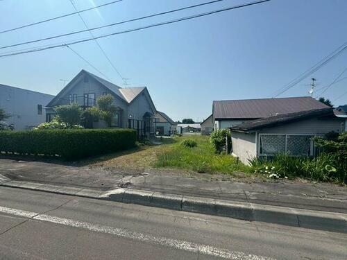 Land in Nishimachi, Biei – photo 3 of 5 – Biei, Daisetsuzan Foothills, Hokkaido, Japan