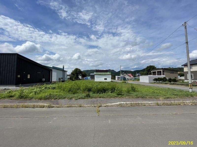 Land in Sakaemachi, Kamikawa – photo 3 of 11 – Kamikawa, Daisetsuzan Foothills, Hokkaido, Japan