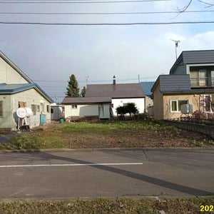 Land in Sakaemachi, Biei