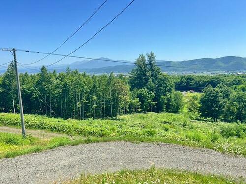 Land in Shimo5ku, Furano – photo 2 of 9 – Furano, Furano Basin, Hokkaido, Japan
