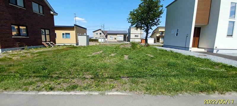 Land in Toma – Toma, Daisetsuzan Foothills, Hokkaido, Japan