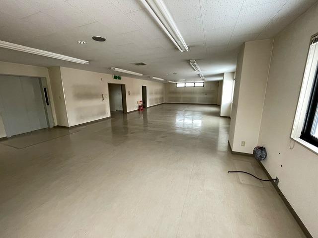 Property in 1 Jōdōri, Asahikawa – photo 5 of 23 – Asahikawa, Asahikawa, Hokkaido, Japan