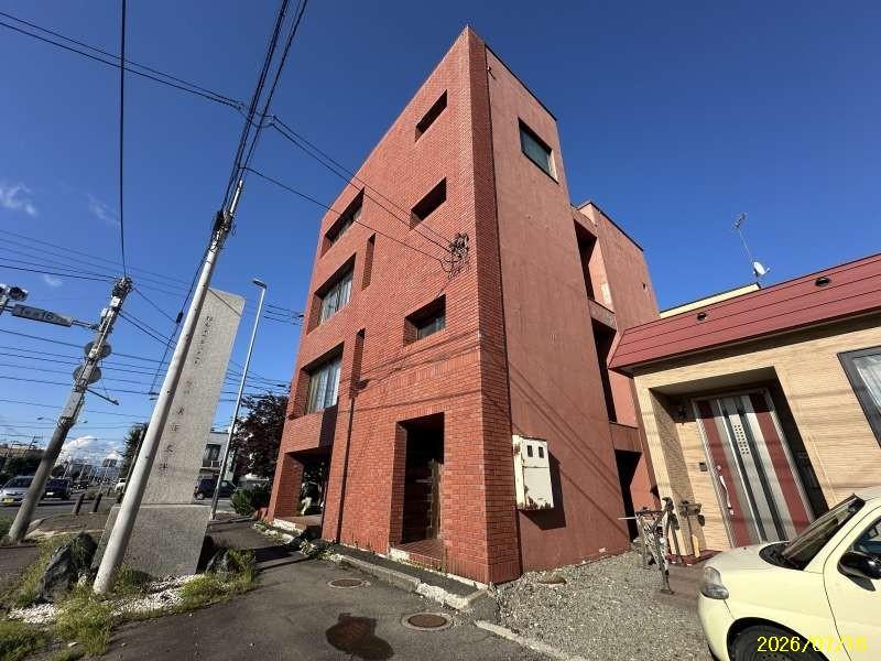 Property in 1 Jōdōri, Asahikawa – photo 2 of 18 – Asahikawa, Asahikawa, Hokkaido, Japan