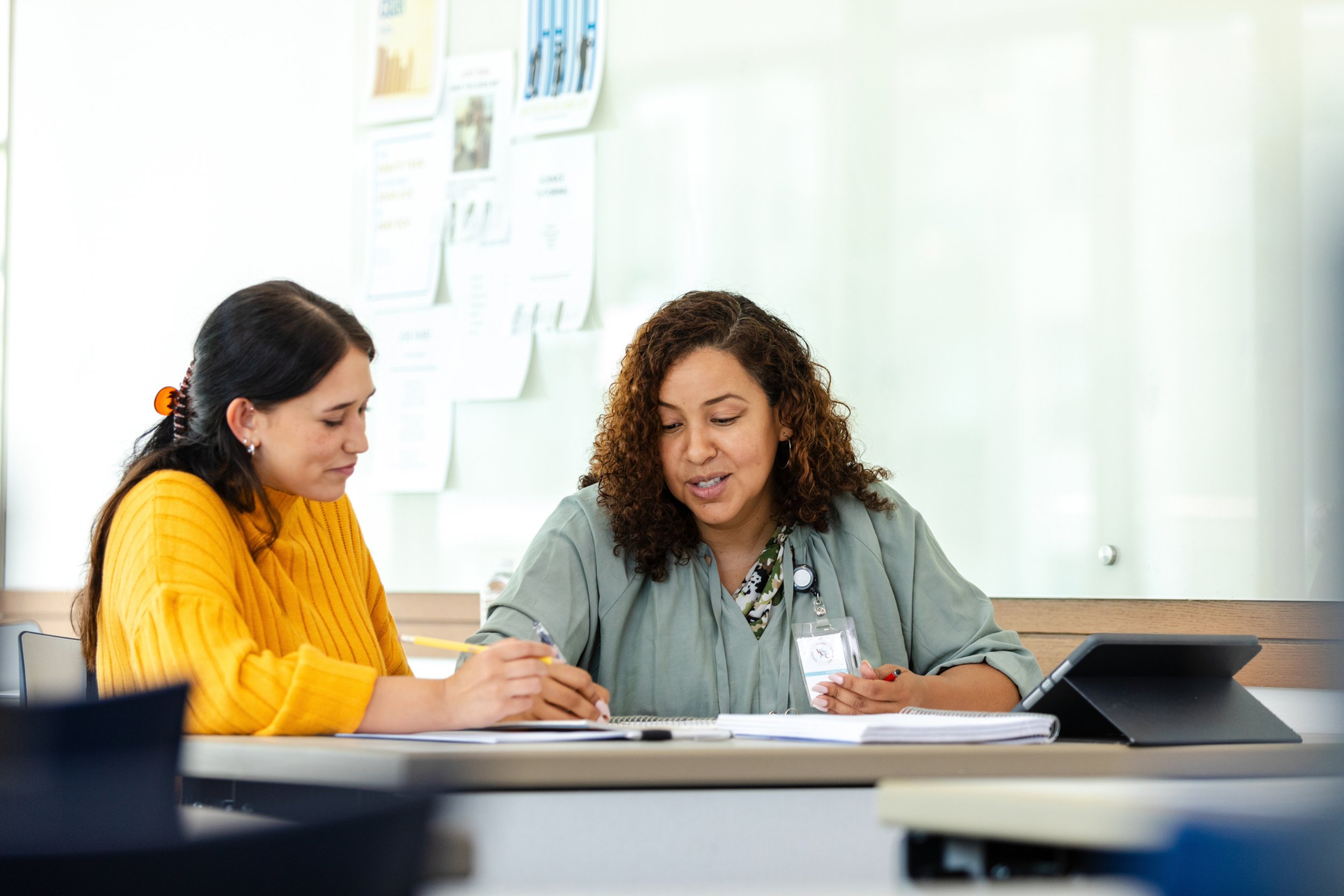 Hoe gerichte coaching in de klas het leren van leerlingen en studenten zichtbaar versterkt