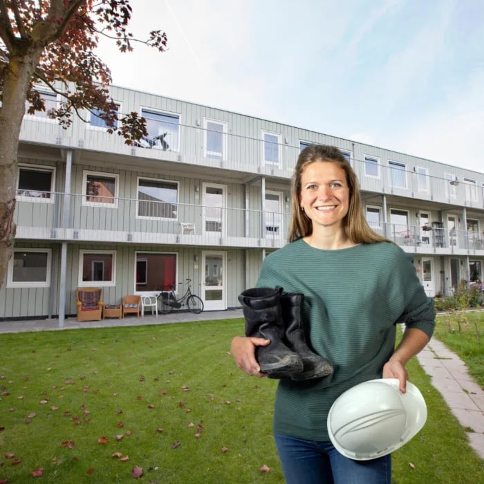 Jantine levert dankbaar werk als projectmanager nieuwbouw background