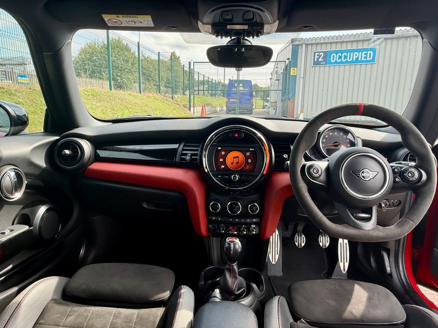 MINI Hatch 2.0 Cooper S Paddy Hopkirk Edition