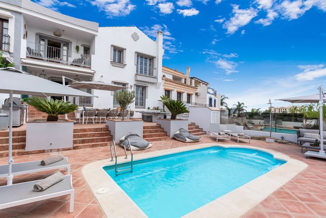 House in Urbanizacion la Heredia - view 1