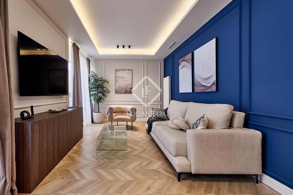 Apartment in Comunidad de Madrid - Image 2