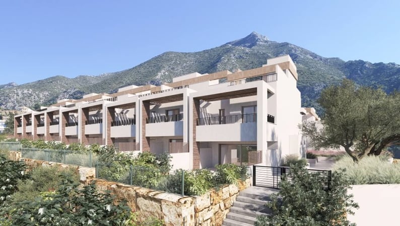 House in Marbella Del Este - view 1