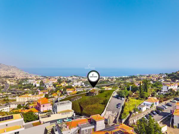 Land in Funchal - view 1