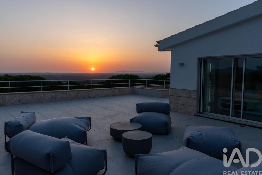 House in Brejos de Azeitao - Image 3