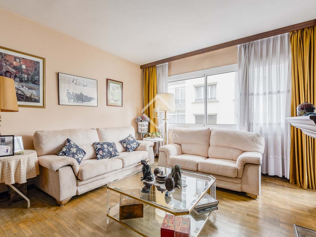 Apartment in Barcelona - Image 3