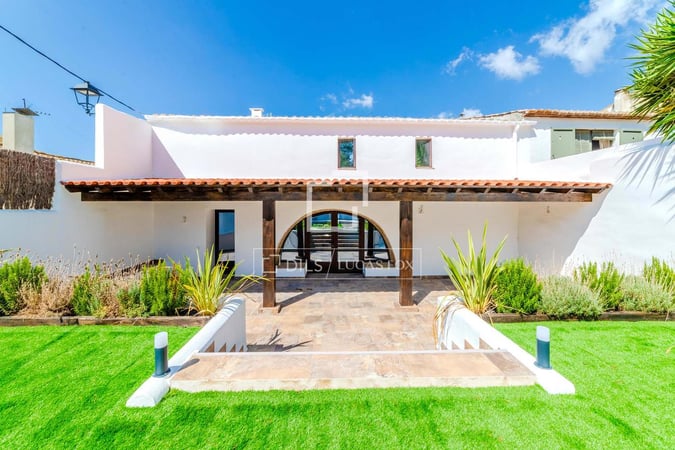 House in Sant Pere de Ribes - view 1