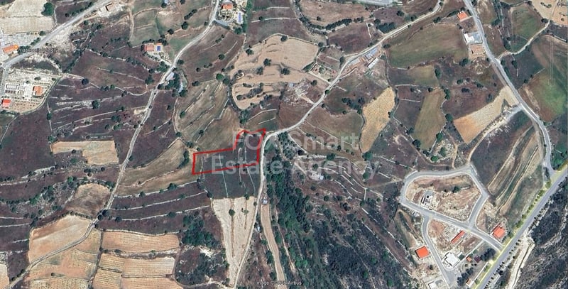 Land in Pachna - view 1