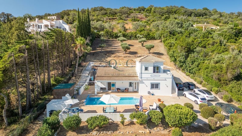 Villa in Loule - view 1