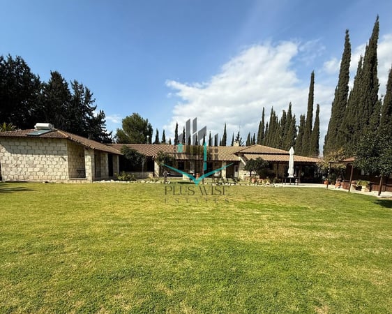 House in Kiti - view 1