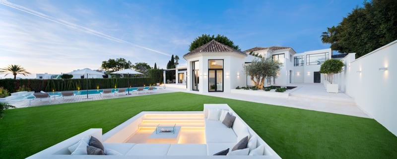 Villa in Nueva Andalucia - view 1