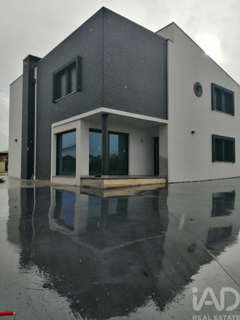 House in Vale de Anta - view 1