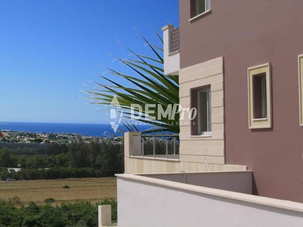 Apartment in Yeroskipou - view 1