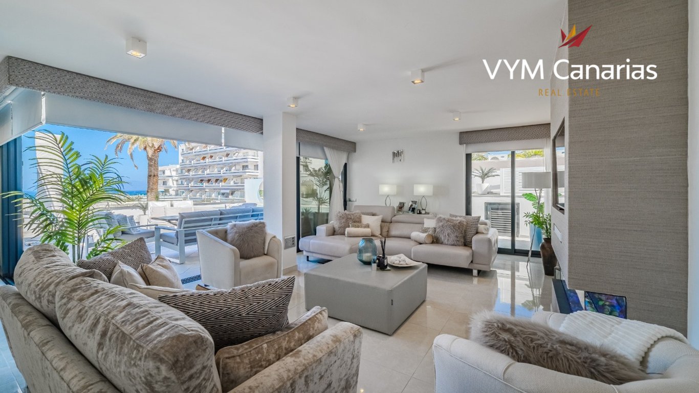 Villa in San Eugenio - Image 2