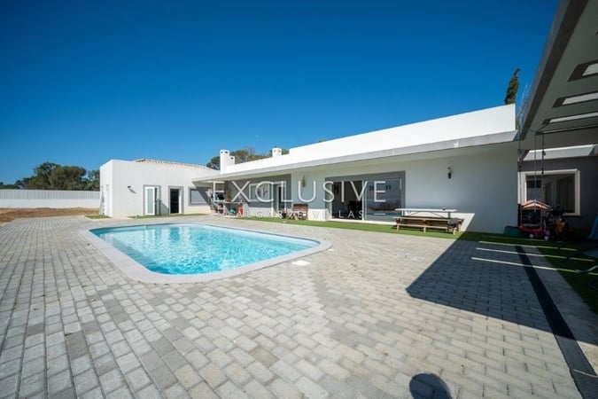 House in Alvor - view 1