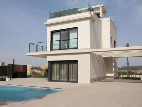 Villa in Dehesa de Campoamor - view 1