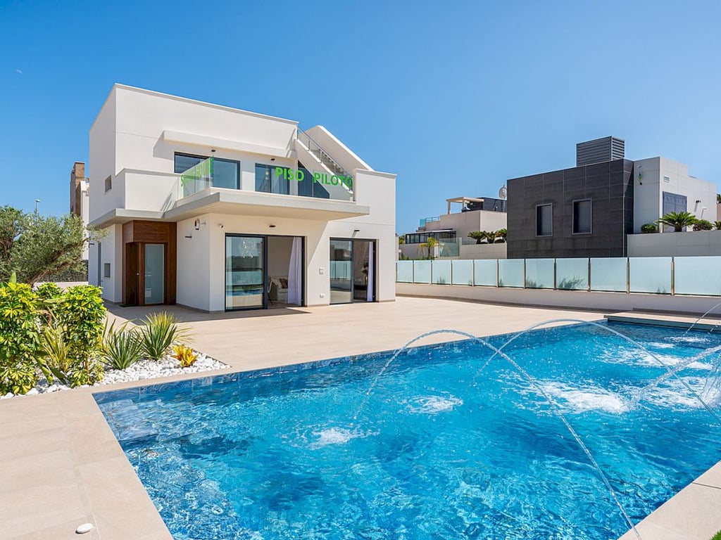 Villa in Dehesa de Campoamor - Image 2