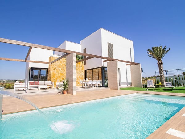 Villa in Dehesa de Campoamor - view 1