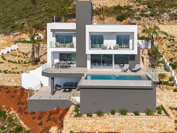 Villa in Benitachell - view 1