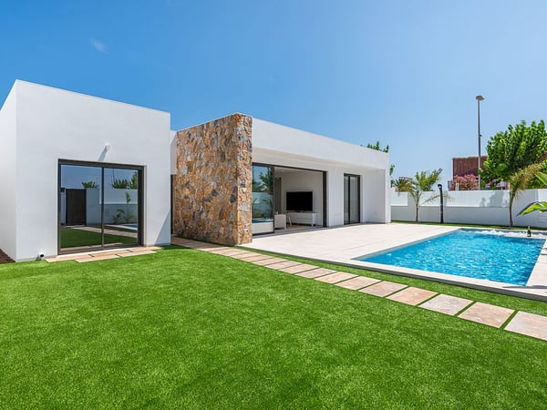 Villa in Los Alcazares - view 1
