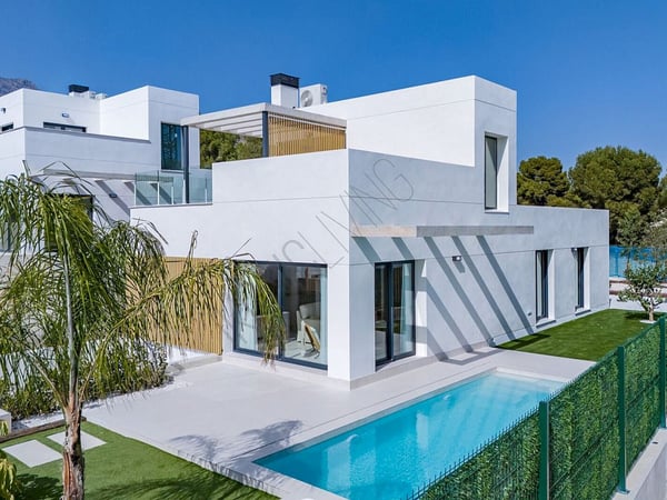 Villa in Finestrat - view 1