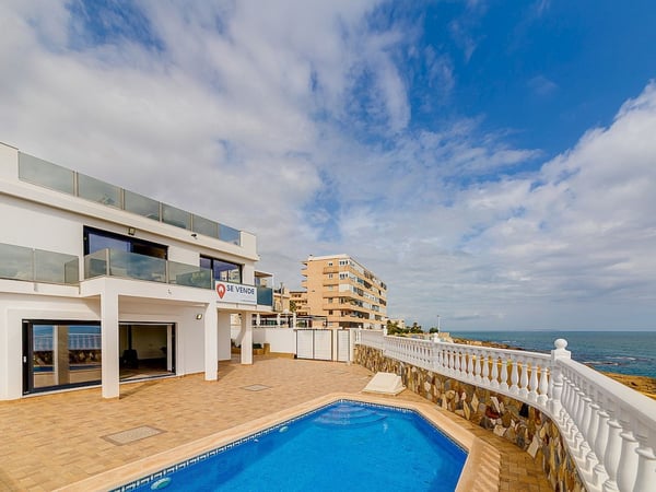 Villa in Torrevieja - view 1