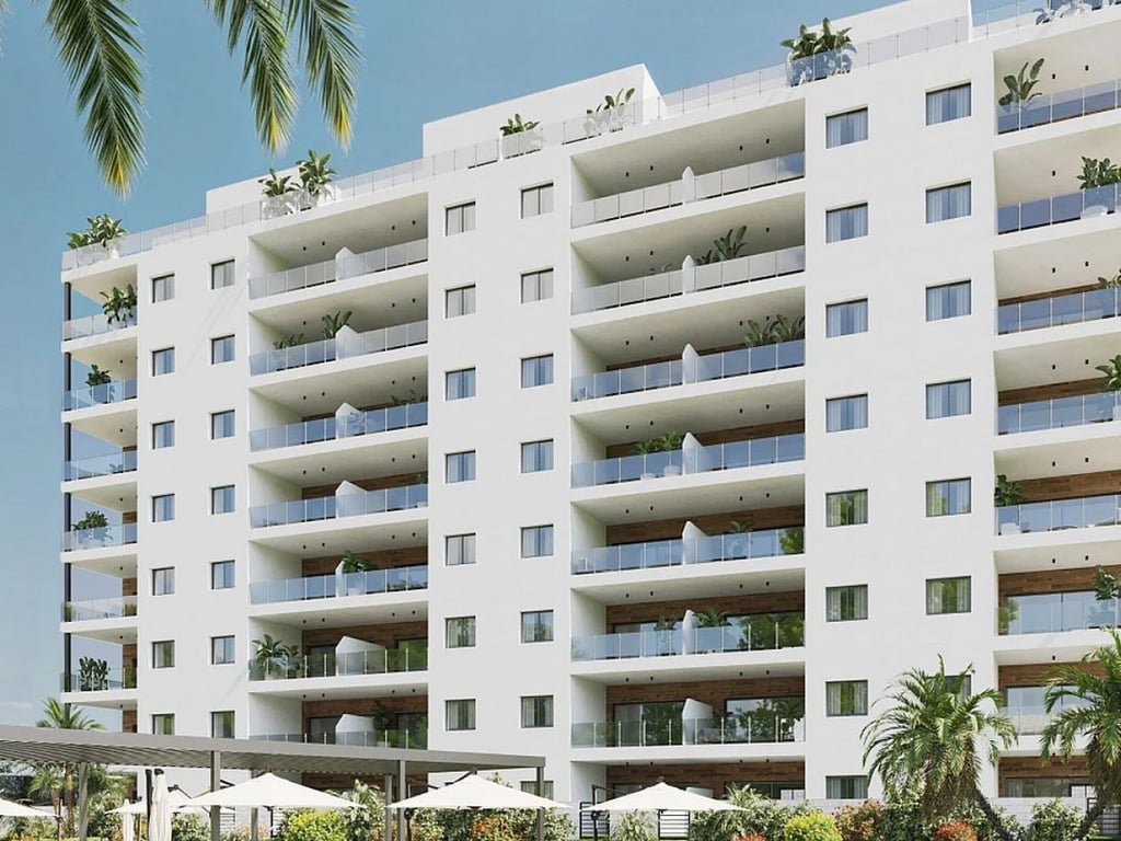 Apartment in Benidorm - Image 2