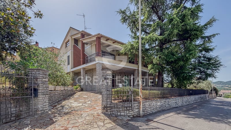 House in Pietrafitta - view 1