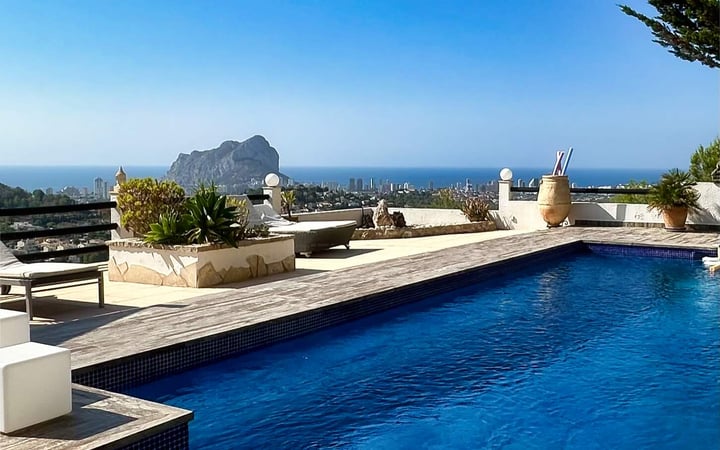 Villa in Paratella - view 1