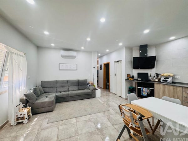 Apartment in Almada - view 1