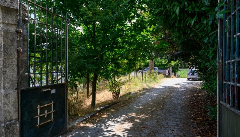 House in Lobrigos - view 1