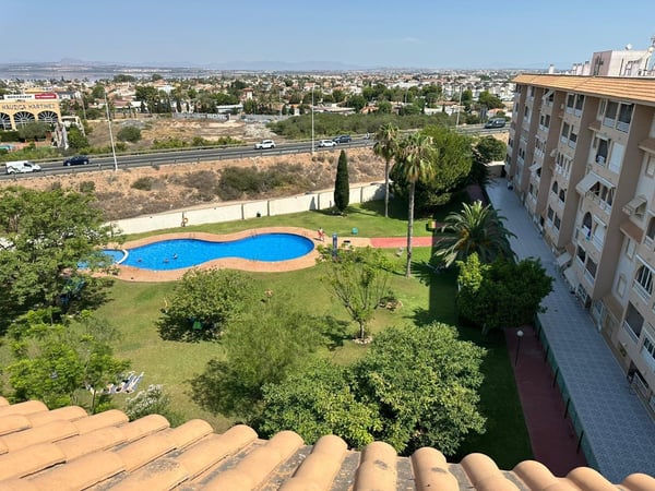 Apartment in Torrevieja - view 1