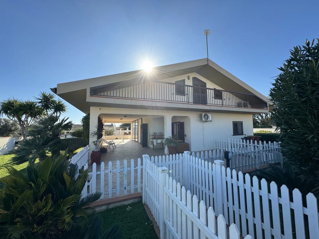 Villa in Marina di Ragusa - Image 4