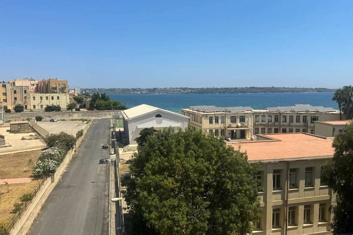 Apartment in Palma - Image 2