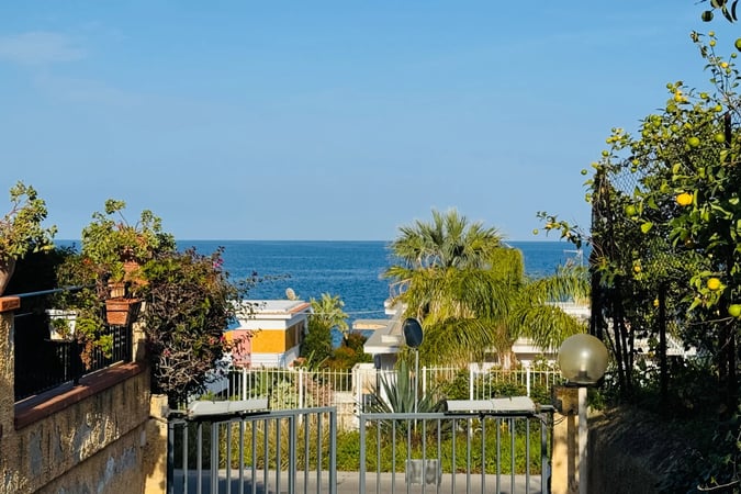 Apartment in Casteldaccia - view 1