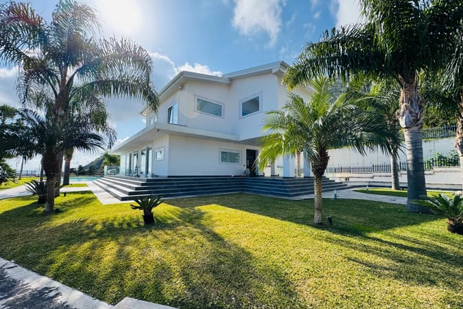 Villa in Capaci - view 1