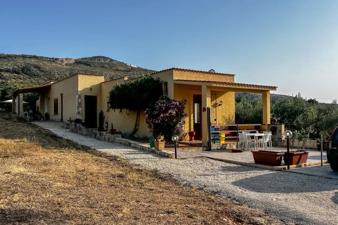 House in Custonaci - view 1