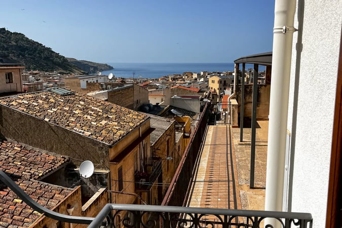 House in Castellammare del Golfo - view 1