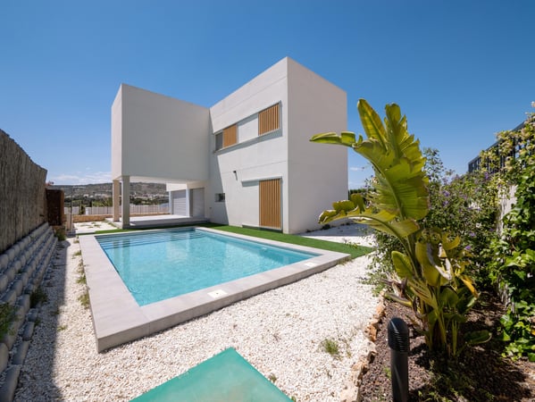House in Algorfa - view 1