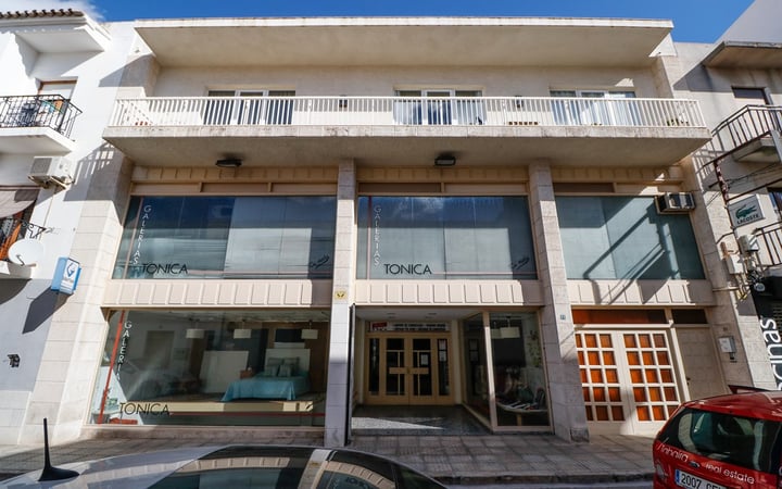 House in Benissanet - view 1