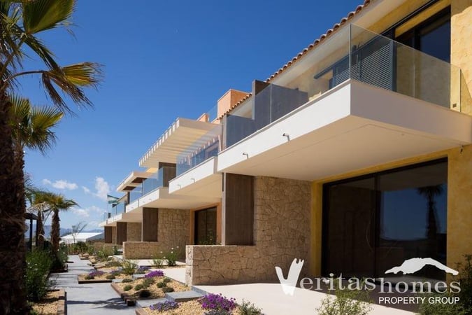 House in Cuevas del Almanzora - view 1